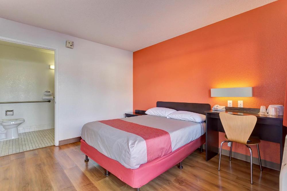 Motel 6 Santa Rosa - South