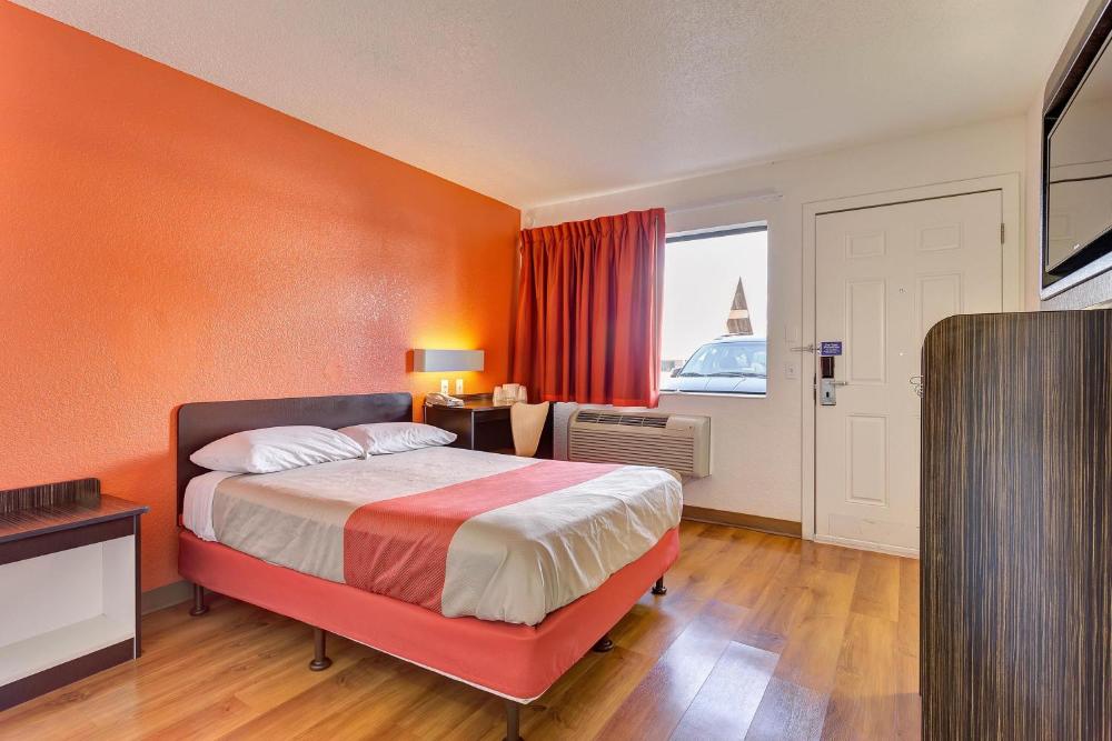 Double Room - Non-Smoking interior